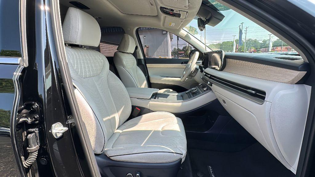 used 2023 Hyundai Palisade car, priced at $35,687