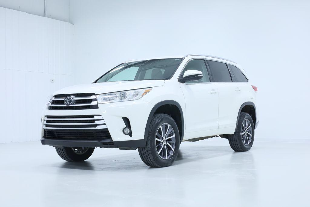 used 2017 Toyota Highlander car, priced at $14,998
