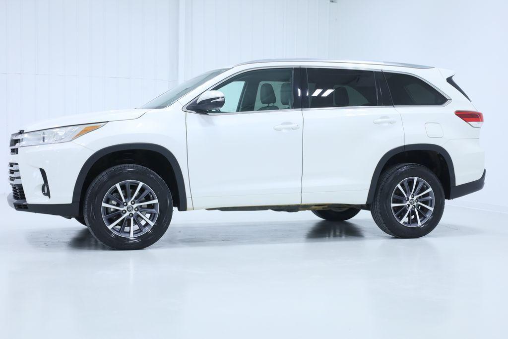 used 2017 Toyota Highlander car, priced at $14,998