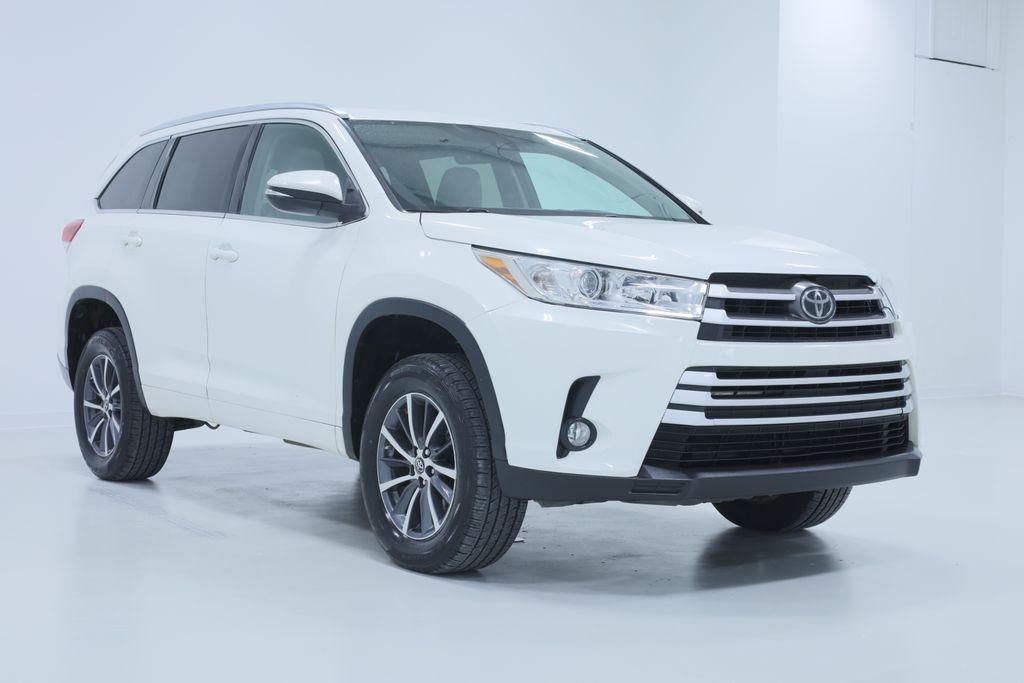 used 2017 Toyota Highlander car, priced at $14,998