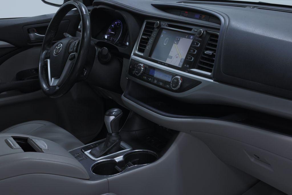 used 2017 Toyota Highlander car, priced at $14,998