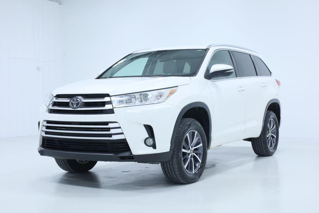 used 2017 Toyota Highlander car, priced at $14,998