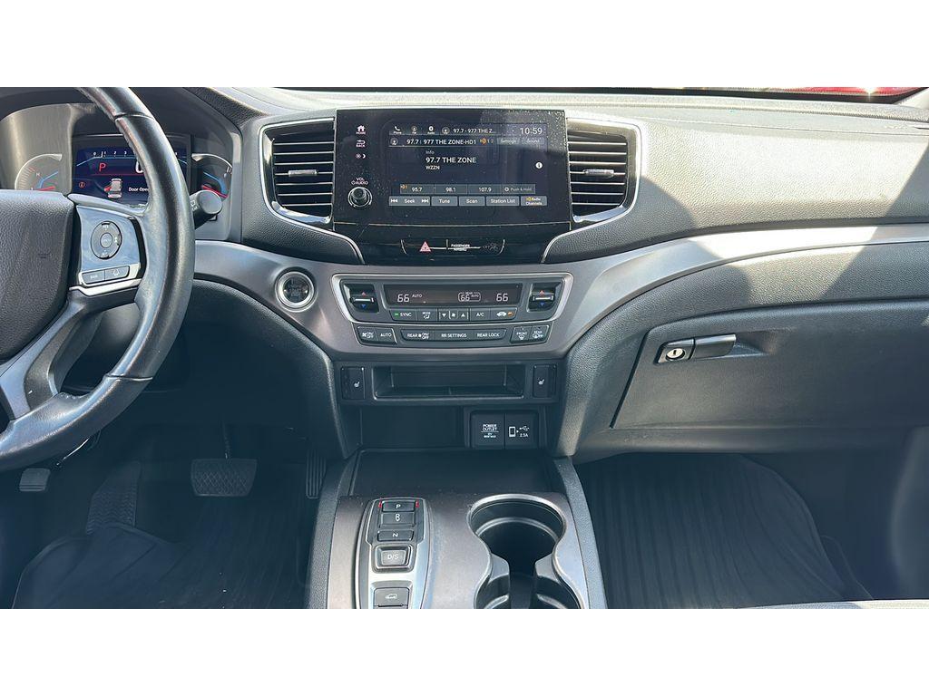 used 2022 Honda Pilot car, priced at $31,990