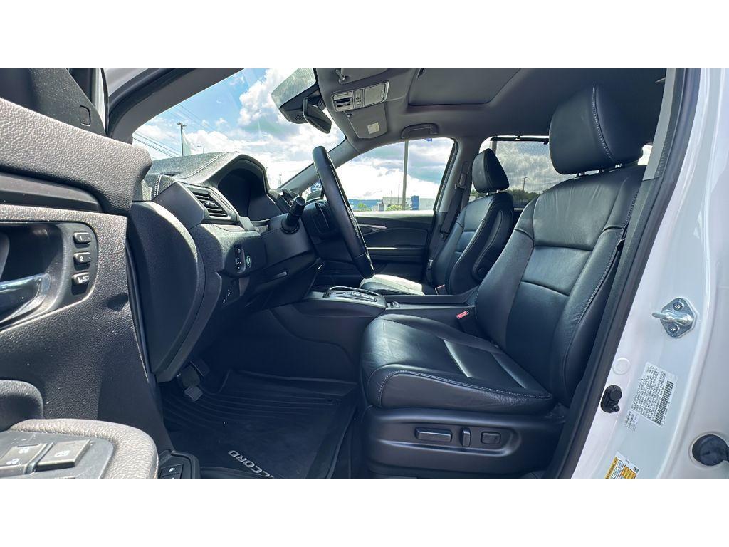 used 2022 Honda Pilot car, priced at $31,990