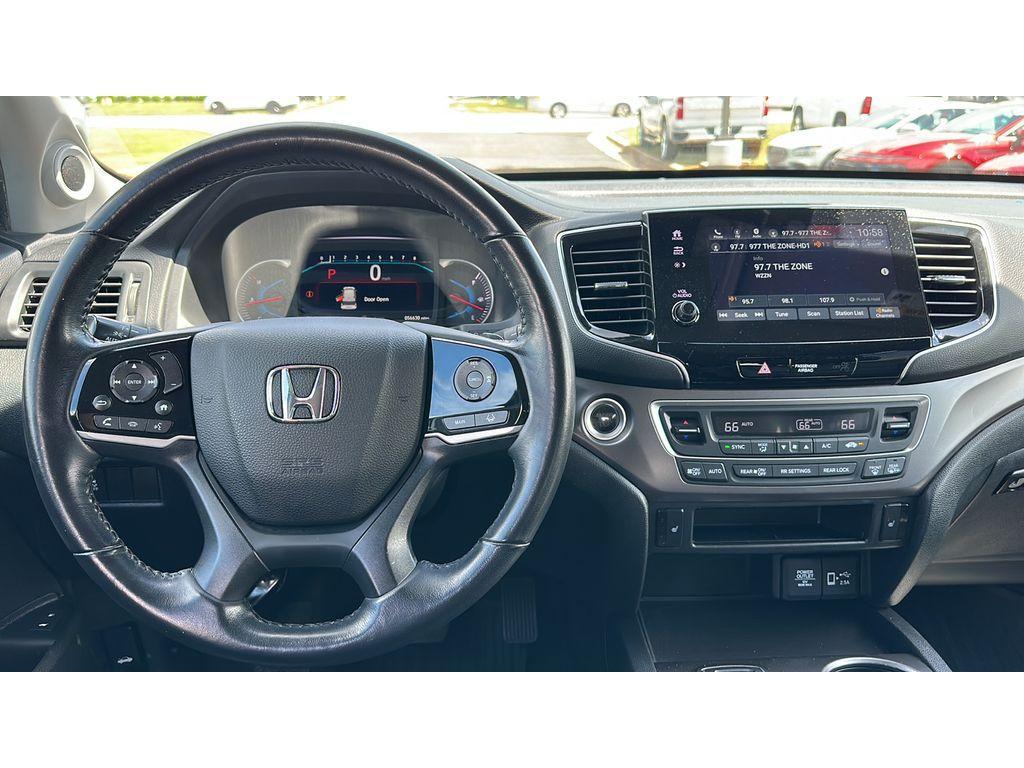 used 2022 Honda Pilot car, priced at $31,990