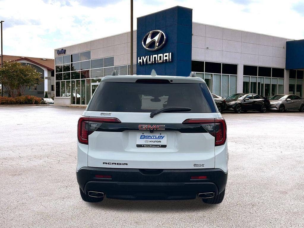 used 2022 GMC Acadia car, priced at $29,600