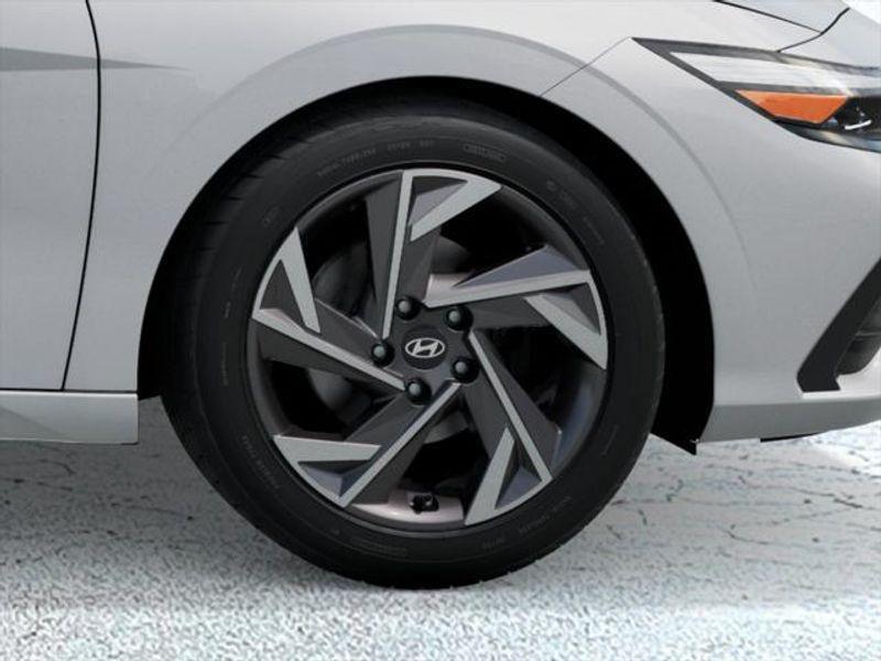 new 2025 Hyundai Elantra car, priced at $25,535