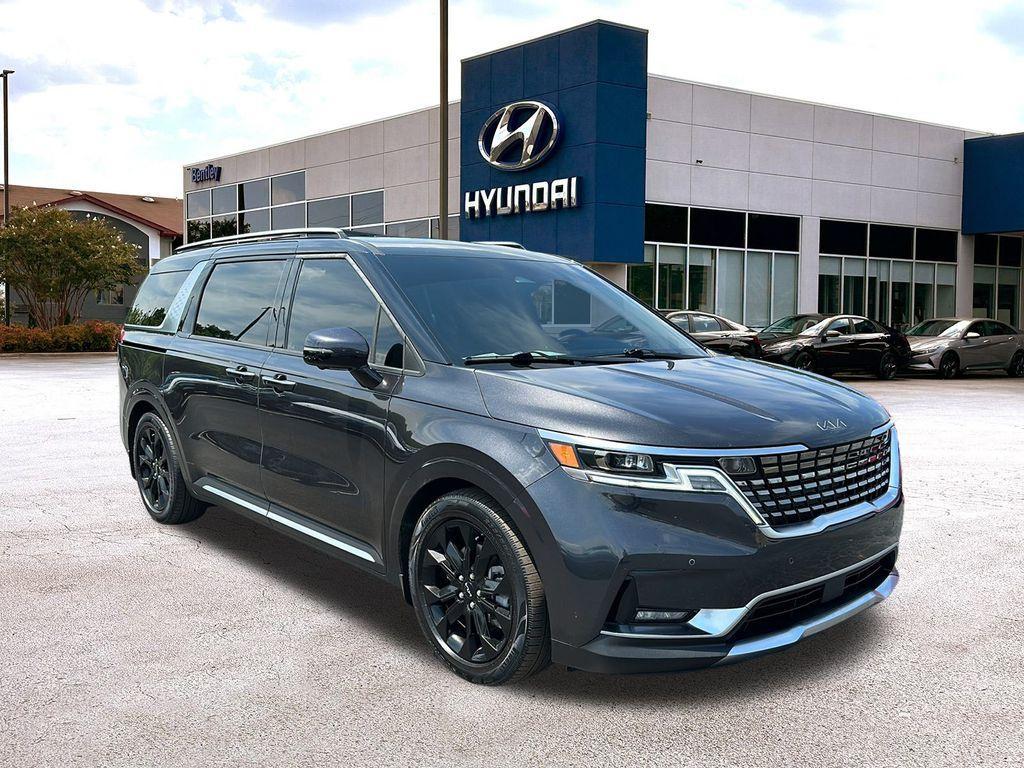 used 2022 Kia Carnival car, priced at $30,588