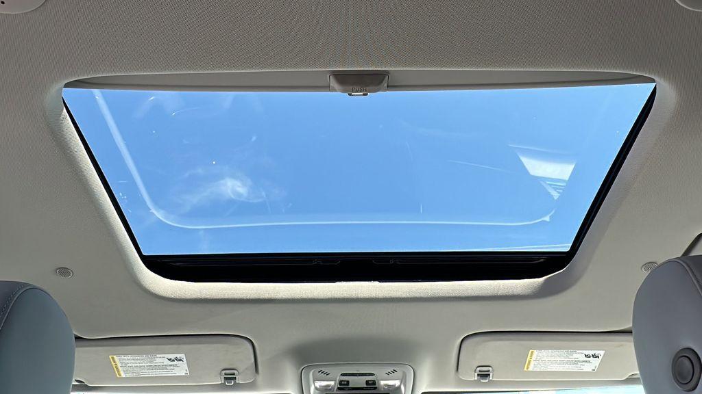 used 2021 Chevrolet Traverse car, priced at $32,588
