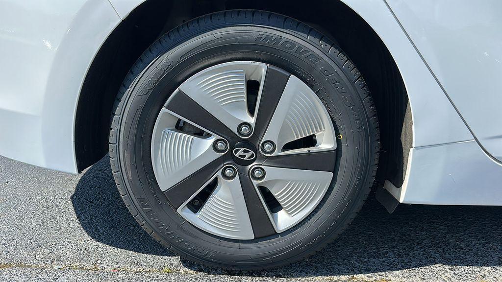 used 2018 Hyundai Ioniq Hybrid car, priced at $10,788