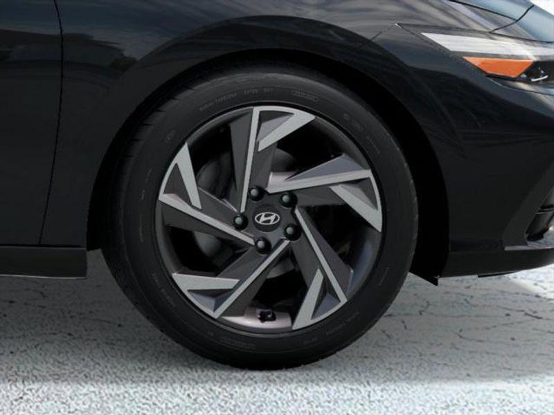 new 2025 Hyundai Elantra car, priced at $26,633
