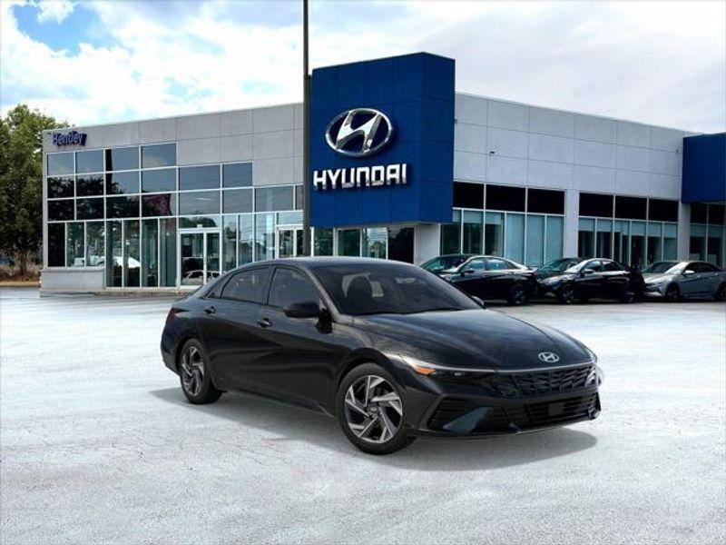 new 2025 Hyundai Elantra car, priced at $26,633
