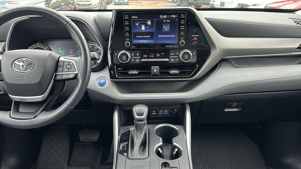 used 2022 Toyota Highlander Hybrid car, priced at $32,988