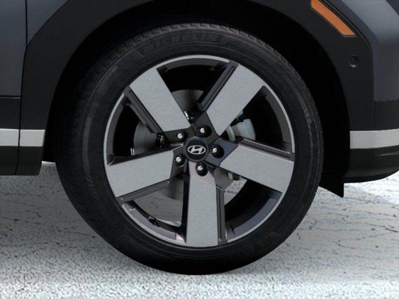 new 2025 Hyundai SANTA FE HEV car, priced at $40,645