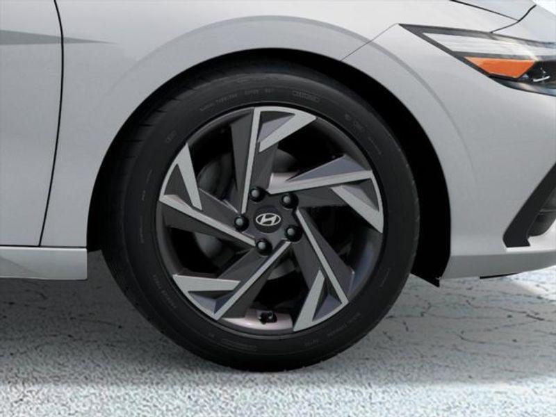 new 2025 Hyundai Elantra car, priced at $24,656