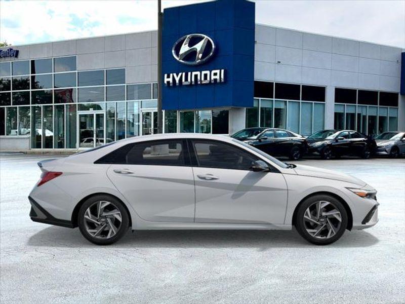 new 2025 Hyundai Elantra car, priced at $24,656