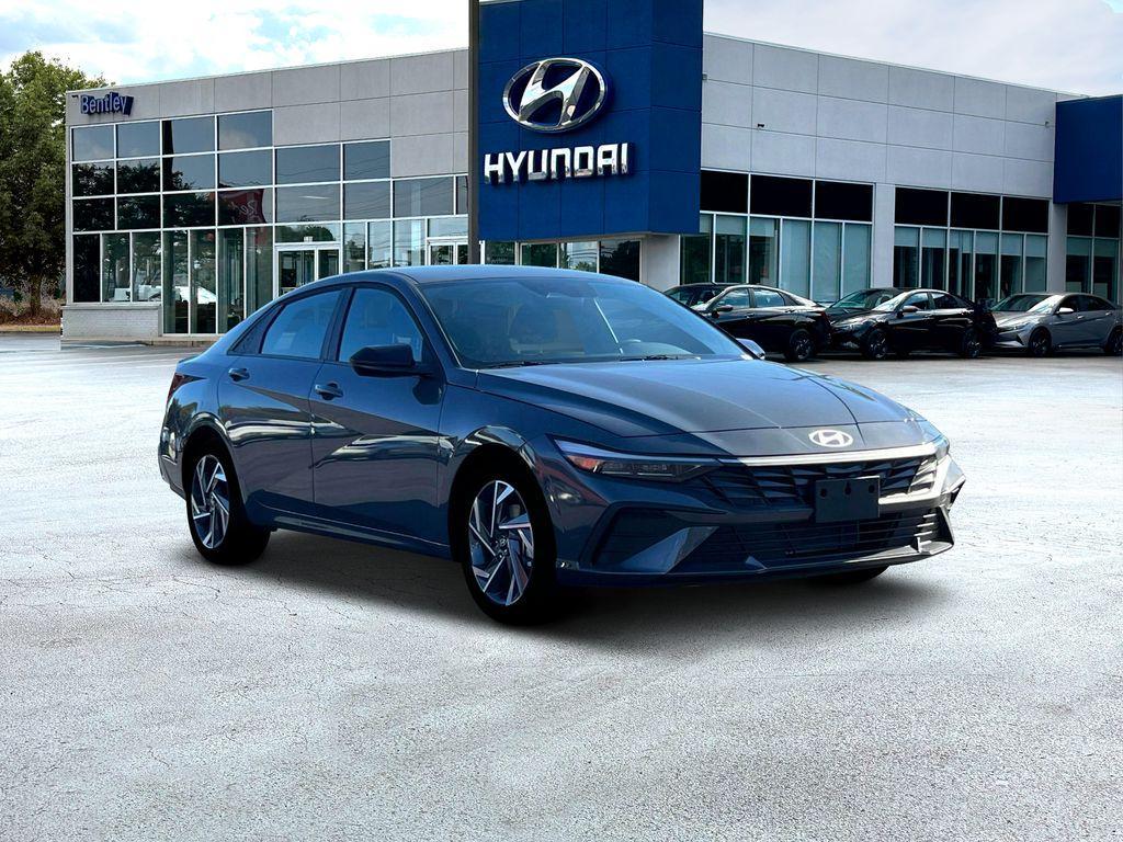 new 2025 Hyundai Elantra car, priced at $22,998