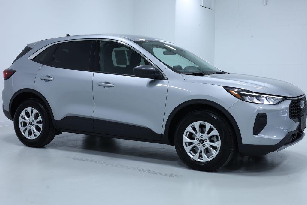 used 2023 Ford Escape car, priced at $25,998