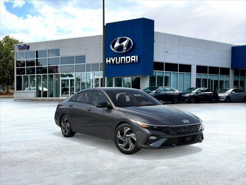 new 2025 Hyundai Elantra car, priced at $25,040