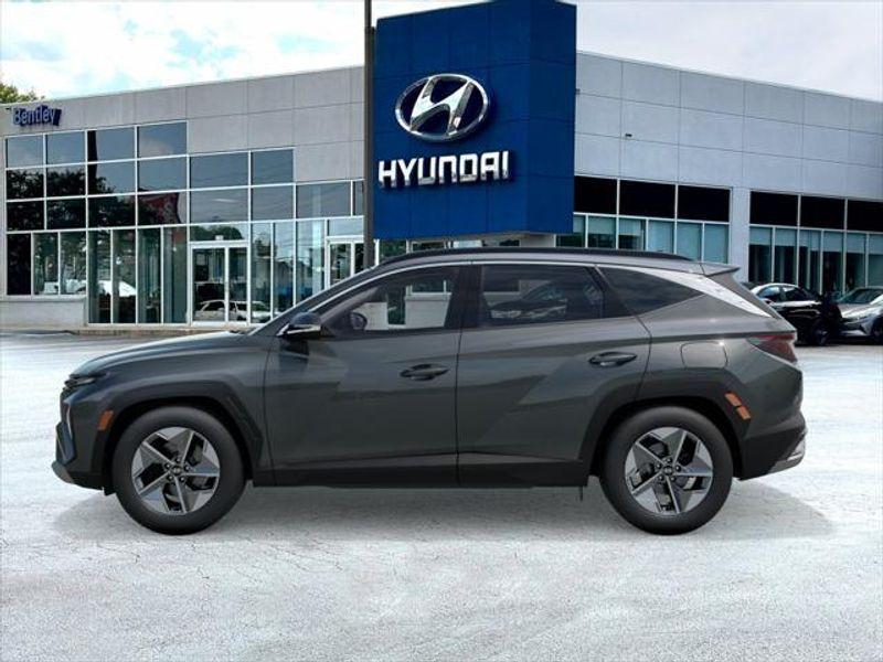 new 2025 Hyundai TUCSON Hybrid car, priced at $39,230