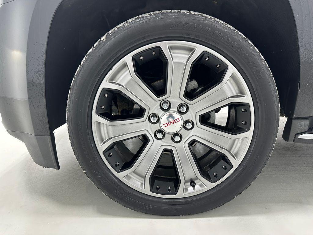 used 2017 GMC Yukon car, priced at $22,588