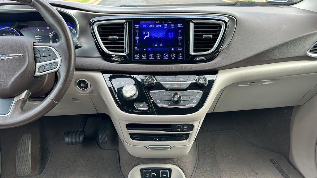 used 2017 Chrysler Pacifica car, priced at $12,788