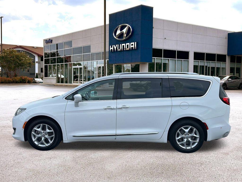 used 2017 Chrysler Pacifica car, priced at $12,788