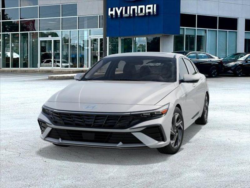 new 2025 Hyundai Elantra car, priced at $29,060