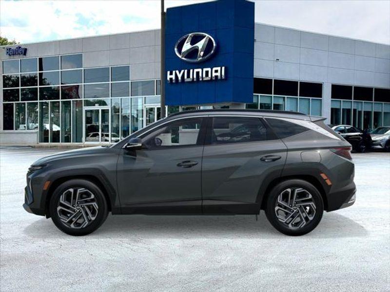 new 2025 Hyundai TUCSON Hybrid car, priced at $43,285