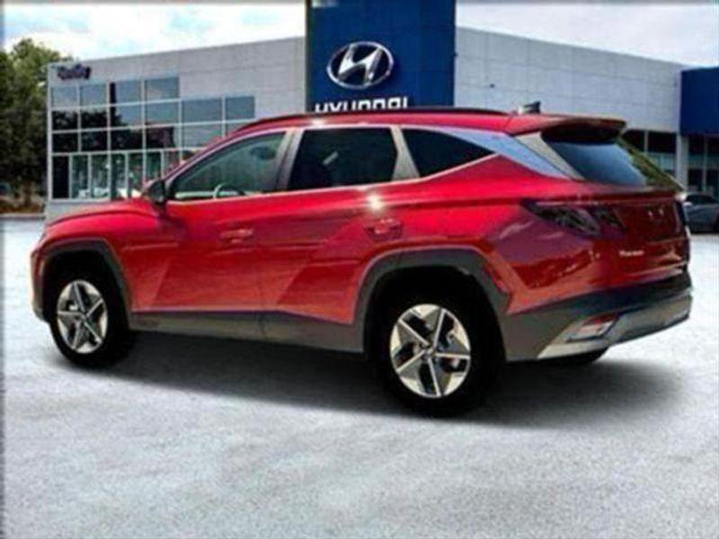 new 2025 Hyundai TUCSON Hybrid car, priced at $38,999