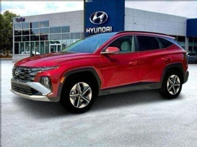 new 2025 Hyundai TUCSON Hybrid car, priced at $38,999