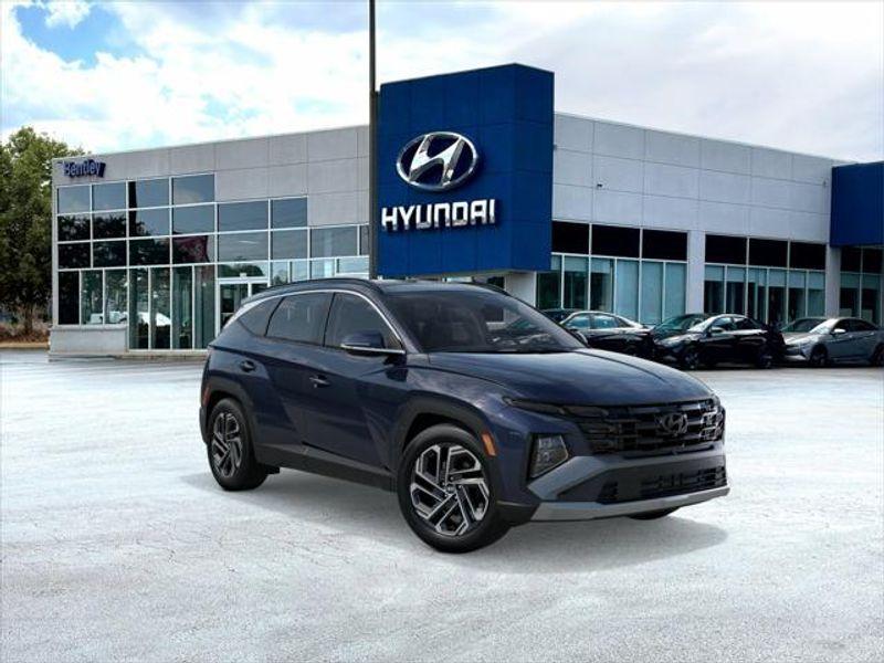 new 2025 Hyundai TUCSON Hybrid car, priced at $43,345