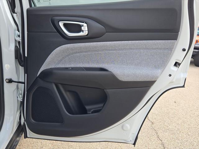 new 2025 Jeep Compass car, priced at $24,618