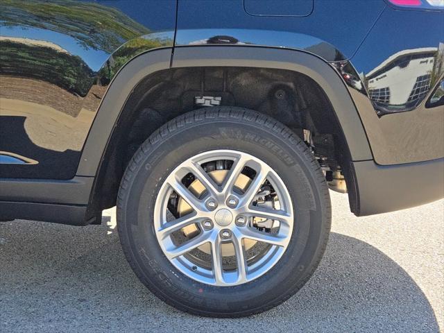 new 2025 Jeep Grand Cherokee car, priced at $41,470