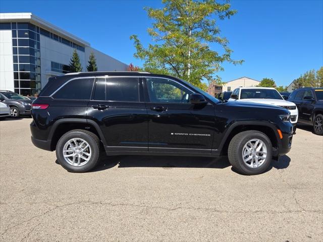 new 2025 Jeep Grand Cherokee car, priced at $41,470