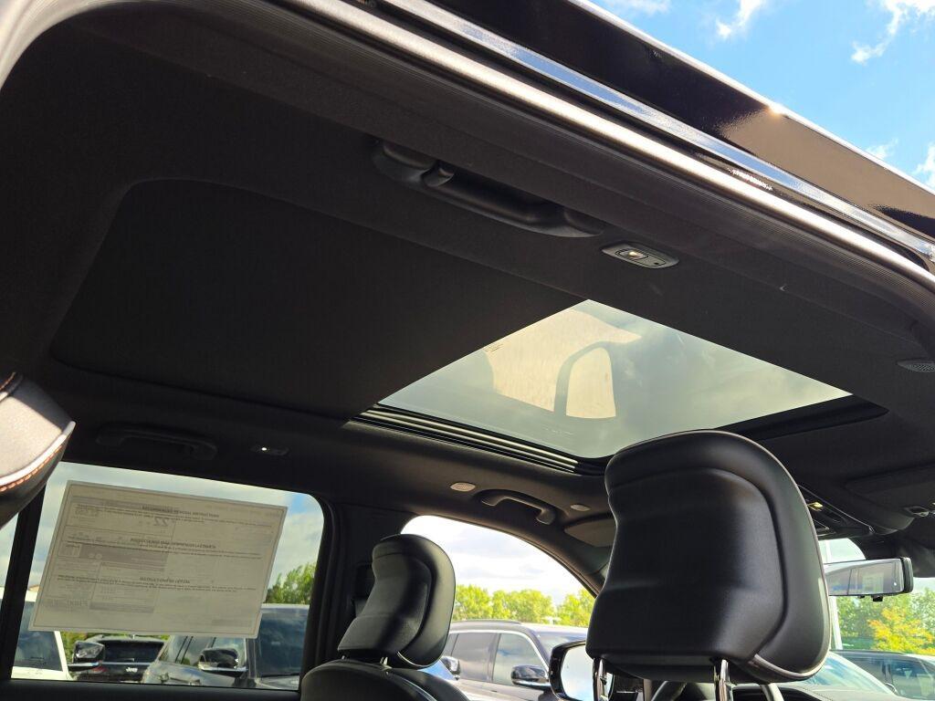 new 2025 Jeep Grand Cherokee car, priced at $60,840