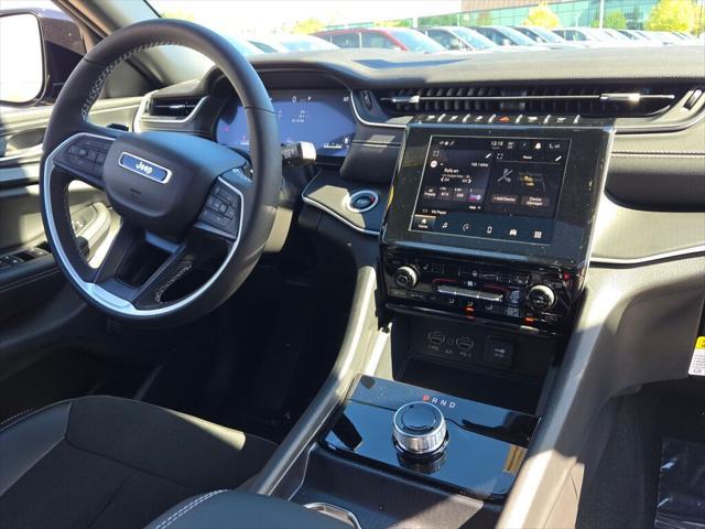 new 2025 Jeep Grand Cherokee car, priced at $39,655