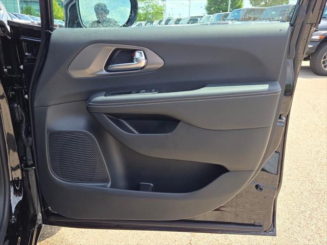 new 2025 Chrysler Voyager car, priced at $35,563