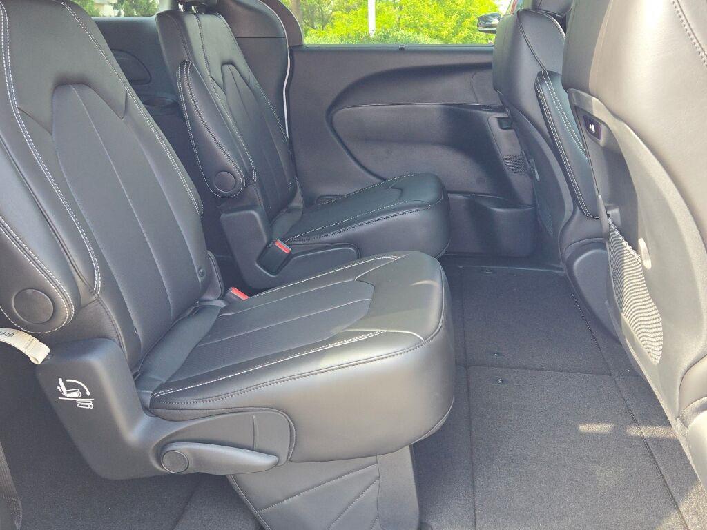 new 2026 Chrysler Pacifica car, priced at $41,960