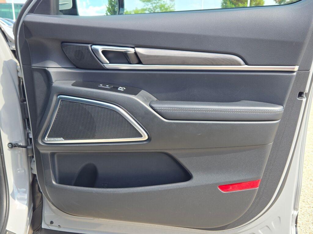 used 2025 Kia Telluride car, priced at $45,500