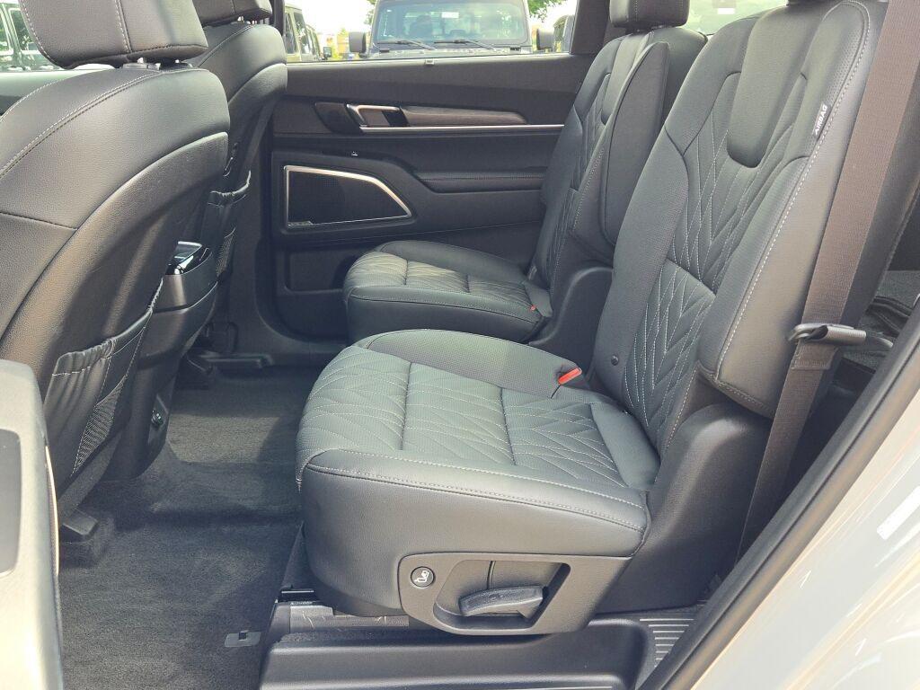 used 2025 Kia Telluride car, priced at $45,500