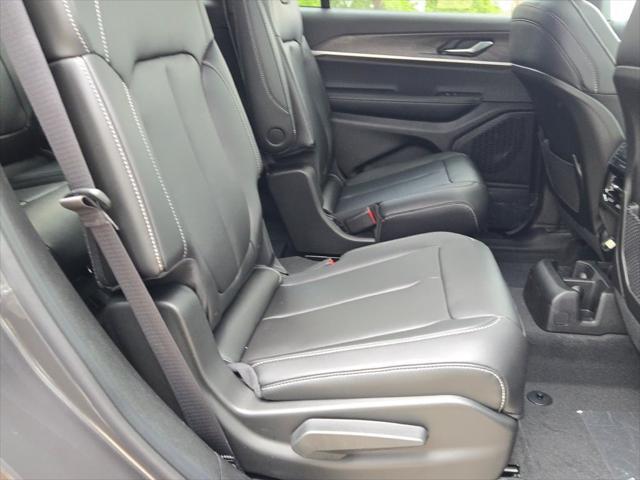 new 2025 Jeep Grand Cherokee L car, priced at $48,662
