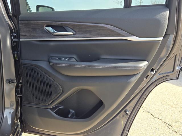 new 2025 Jeep Grand Cherokee car, priced at $45,535