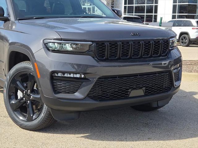 new 2025 Jeep Grand Cherokee car, priced at $45,535