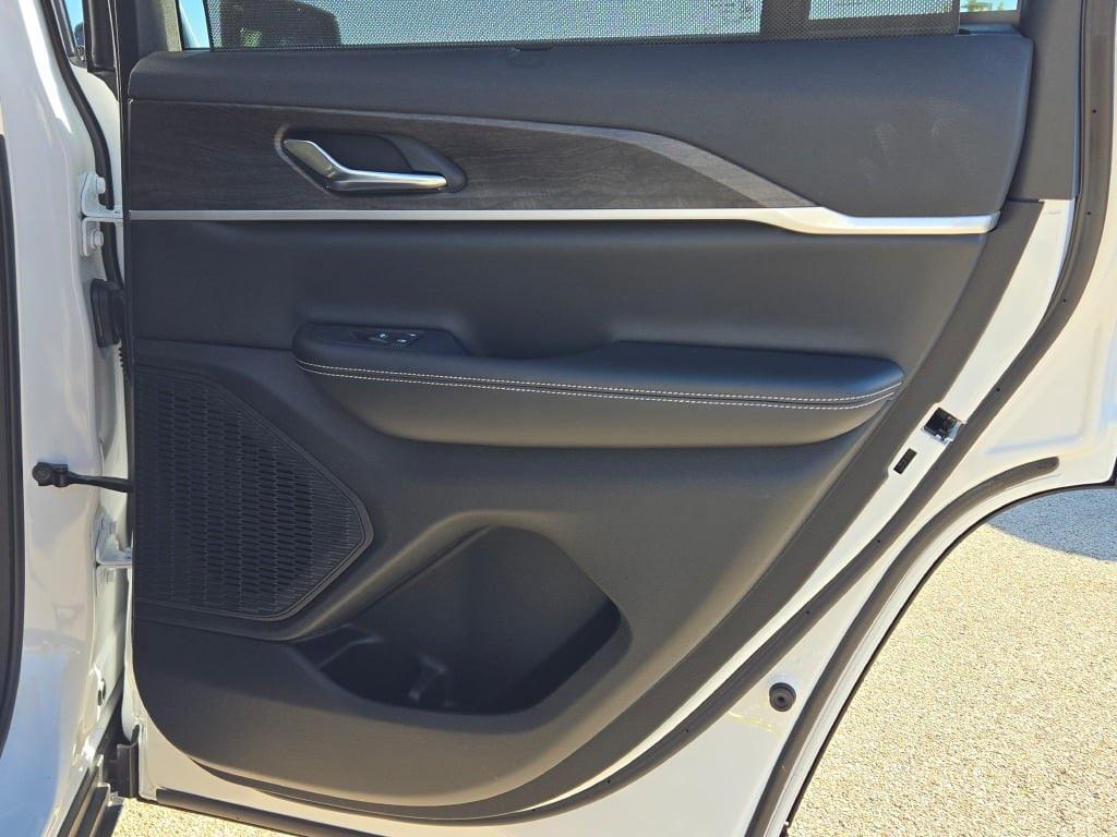 new 2025 Jeep Grand Cherokee car, priced at $48,490