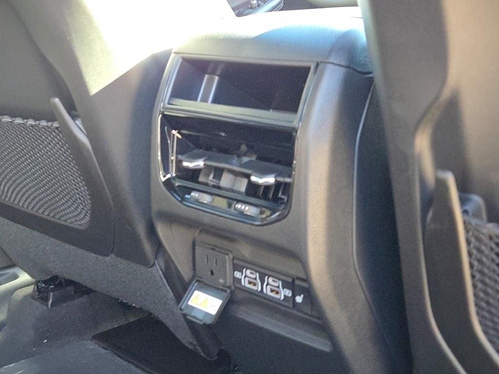 new 2025 Jeep Grand Cherokee car, priced at $48,490