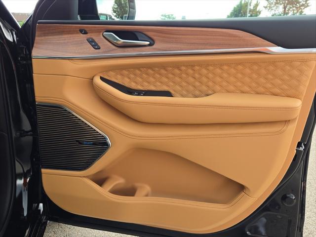new 2025 Jeep Grand Cherokee L car, priced at $66,661