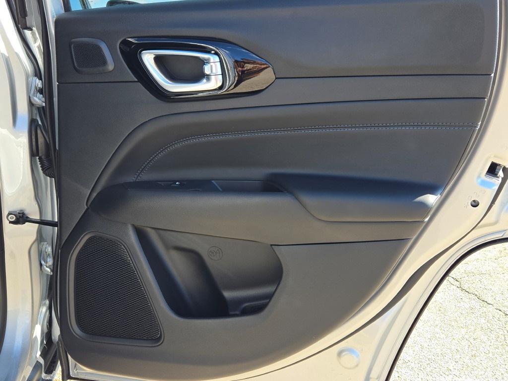 new 2025 Jeep Compass car, priced at $31,305