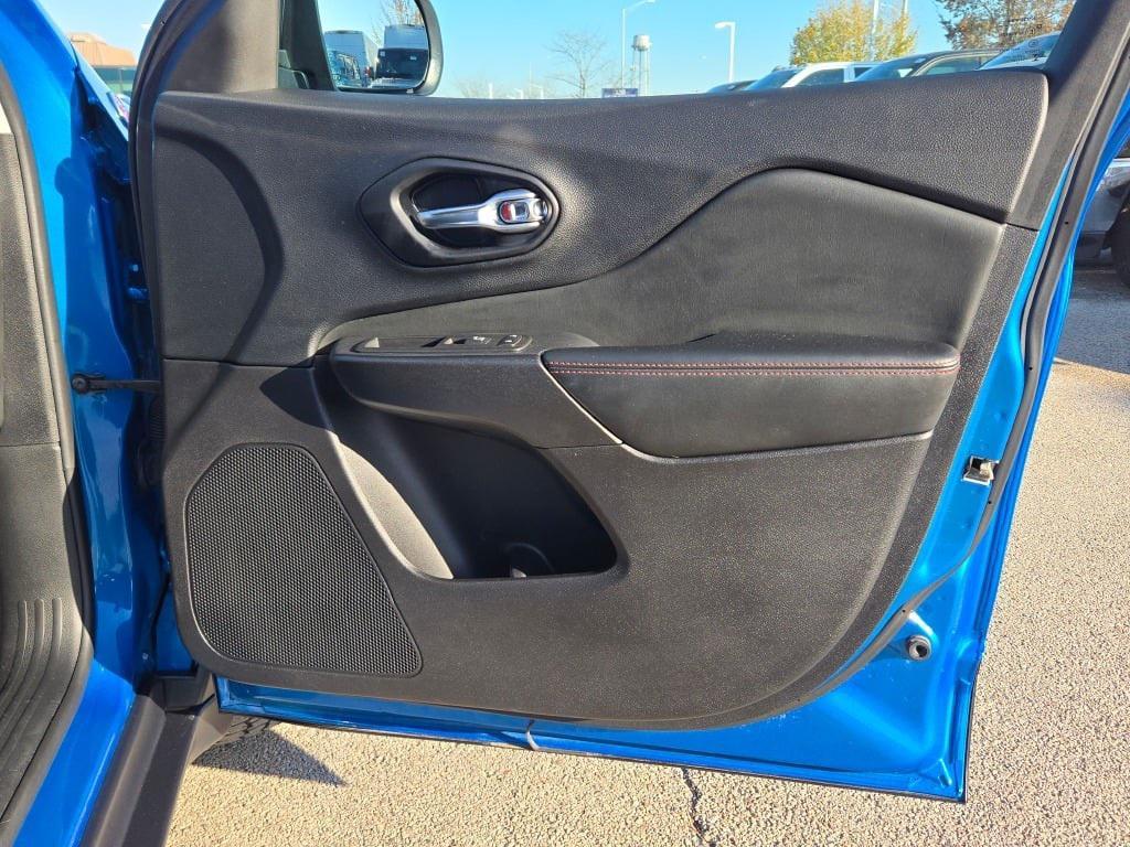 used 2021 Jeep Cherokee car, priced at $22,724