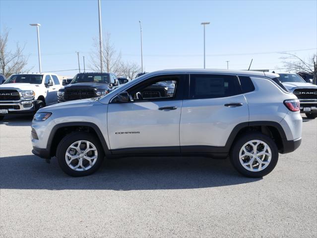 new 2024 Jeep Compass car, priced at $25,590